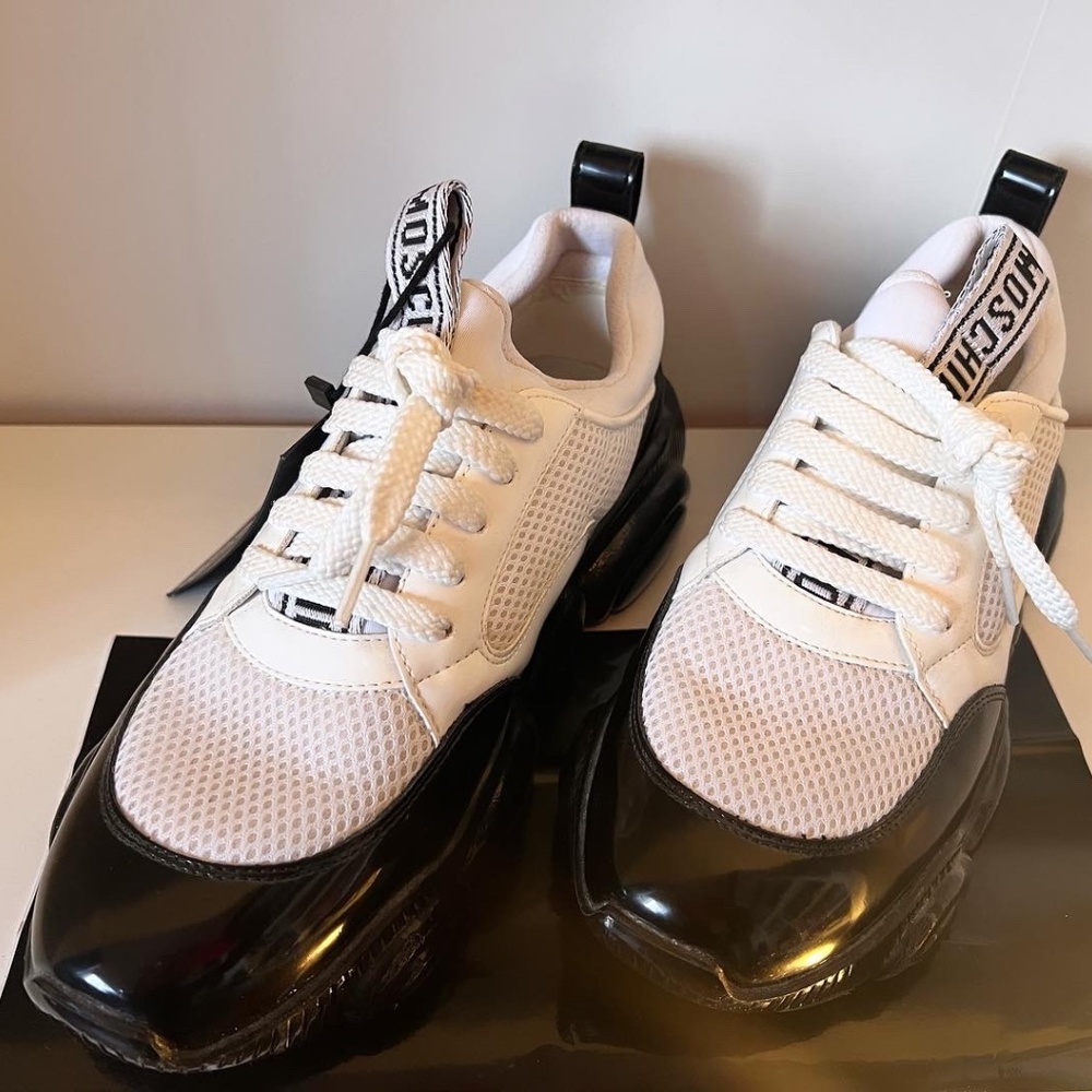 Sneakers - Picture 9 of 11